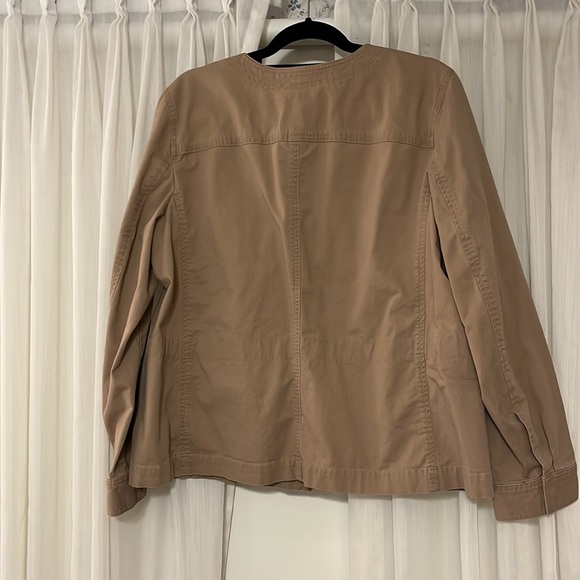 Talbots lightweight jacket. - Picture 3 of 7